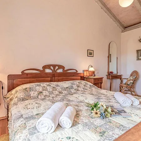 Villa Rustic Lavanda - Pool & Garden - Happy *