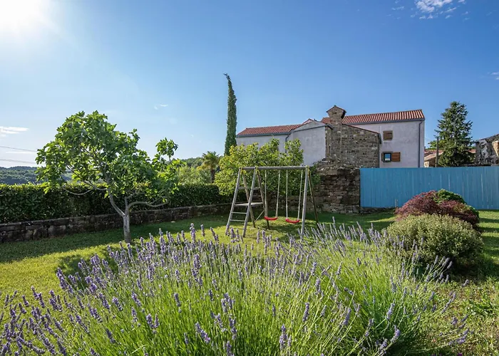 Villa Pool Lavanda - Happy *